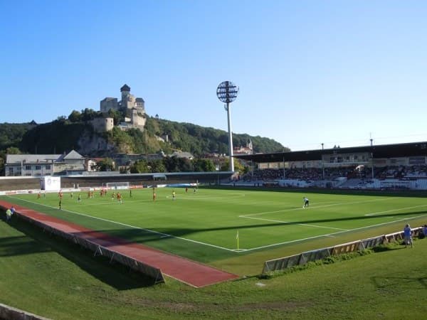 Mestský futbalový štadión Na Sihoti